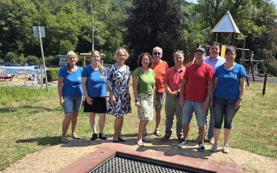 Trampolin im Waldschwimmbad